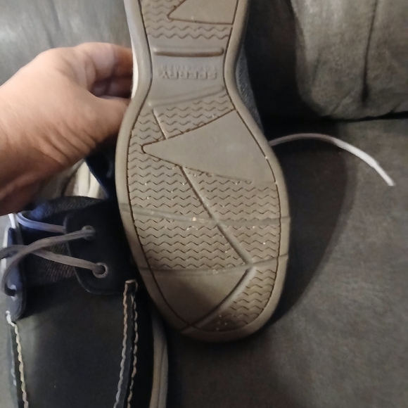 Sperry - Picture 13 of 13